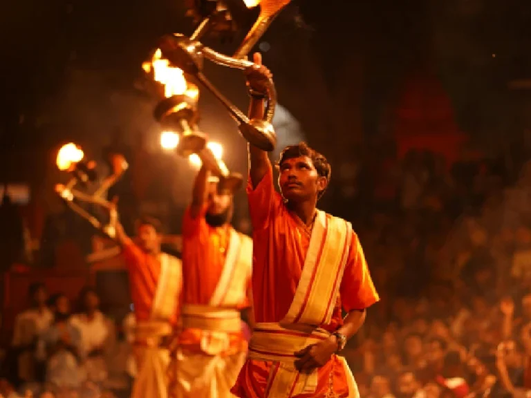 How can I plan 3 days in Varanasi?